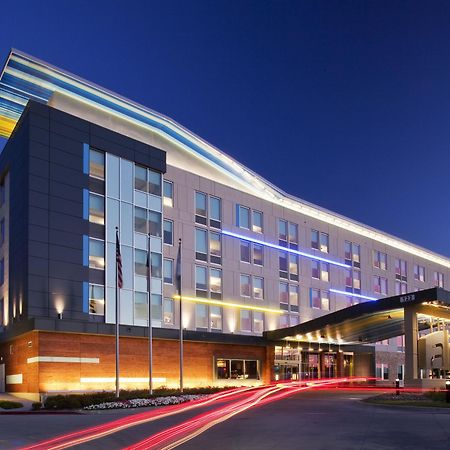 Aloft Hotel Las Colinas Irving Exterior photo