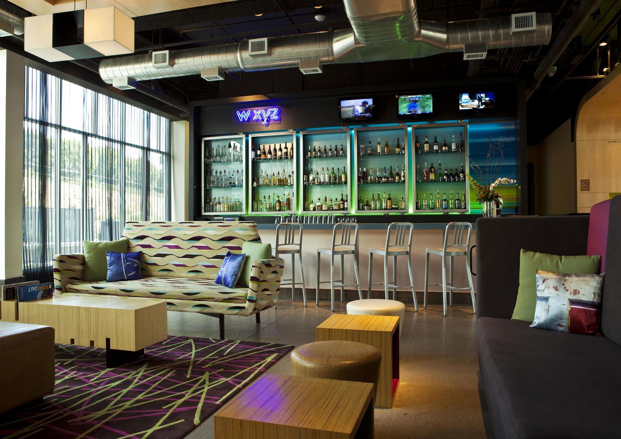 Aloft Hotel Las Colinas Irving Exterior photo